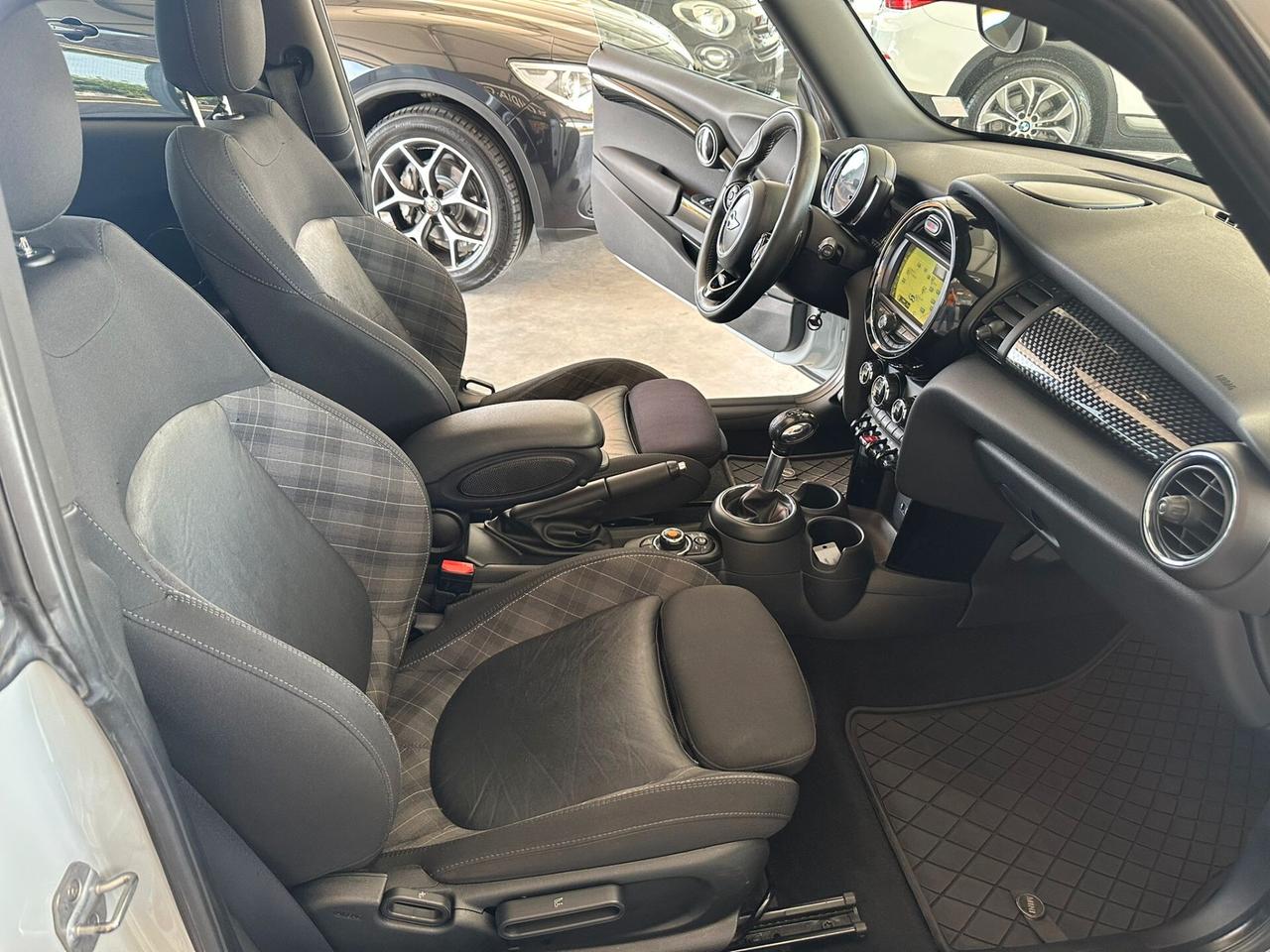 MINI COOPER SD AUTOMATICA 170CV 09/2017