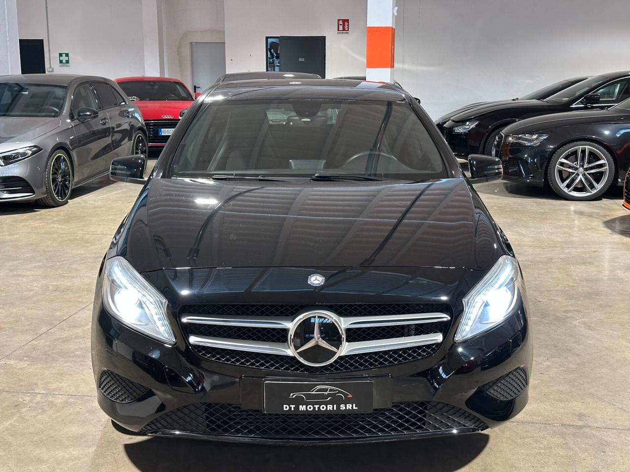 Mercedes-benz A 180 BlueEFFICIENCY Sport - UNICO PROP. CERCHI DA 19