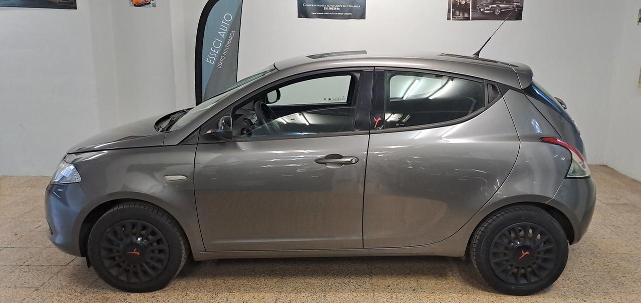 Lancia Ypsilon 1.2 69 CV 5p