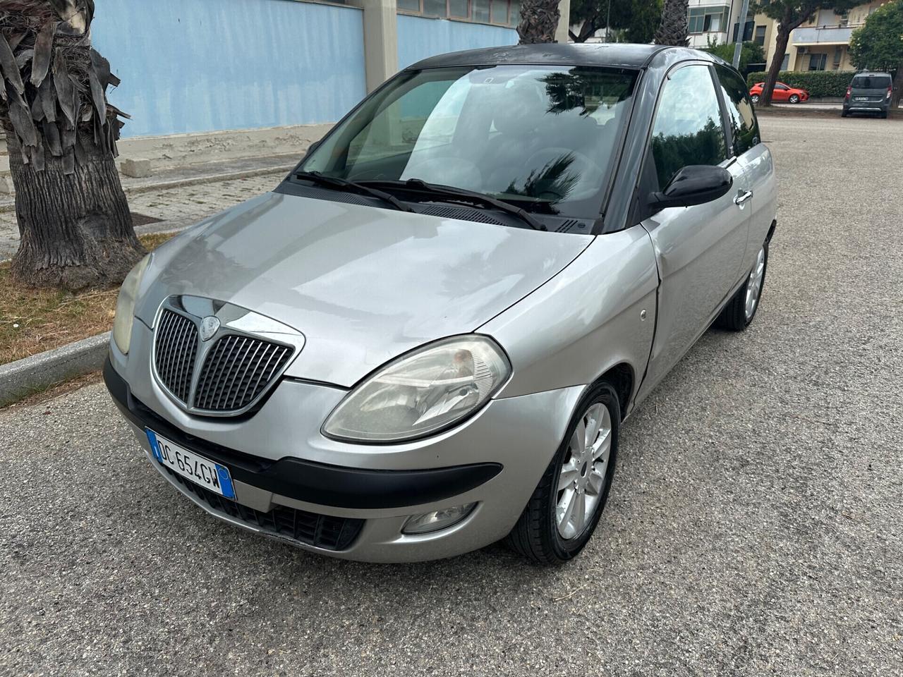 Lancia Ypsilon 1200 benz 2006 neopatentati