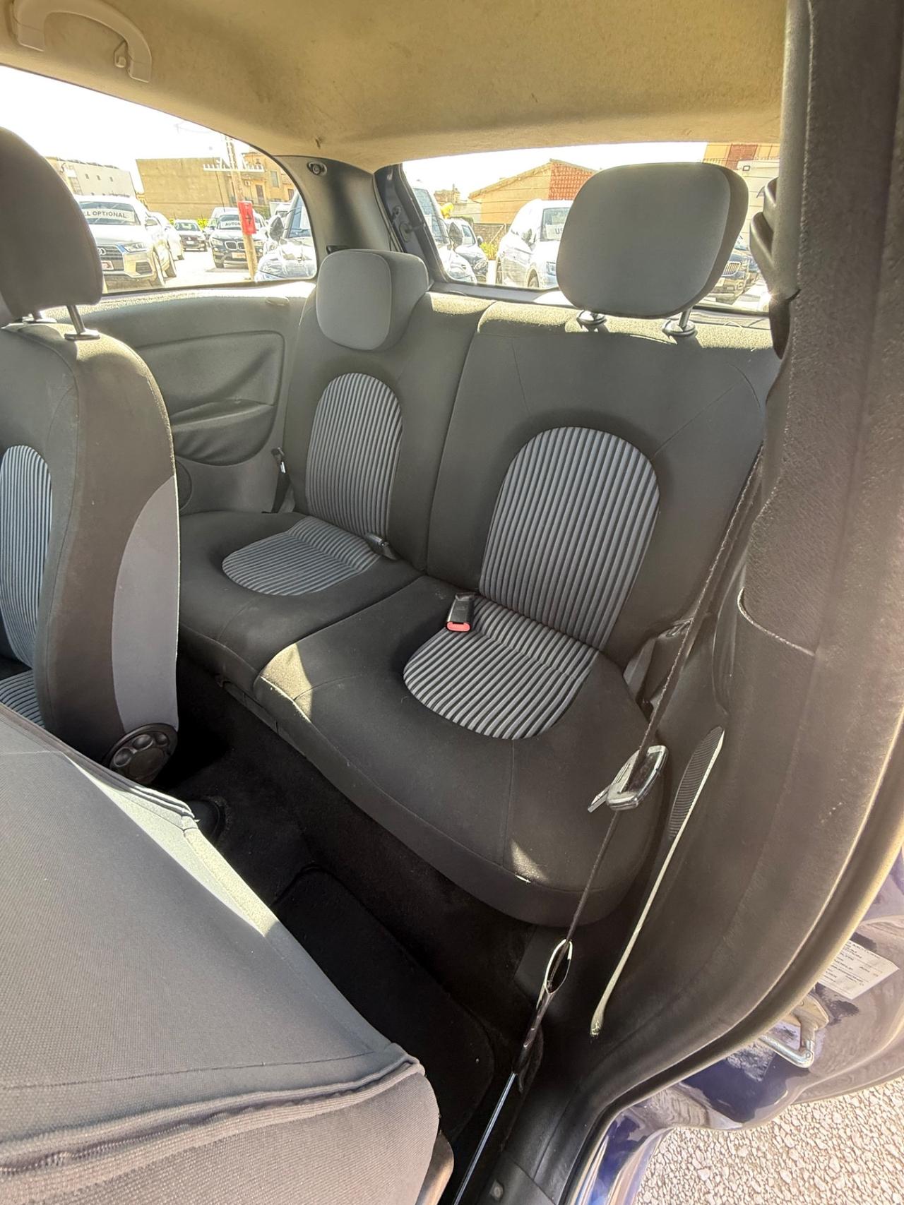 Lancia Ypsilon 1.3 MJT 90 CV DPF Sport MomoDesign