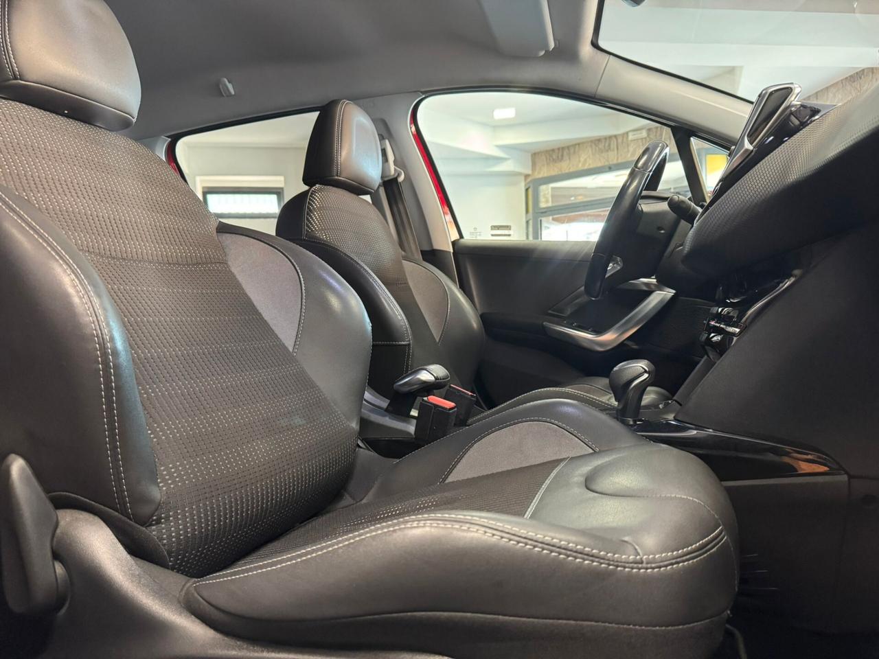 Peugeot 2008 PureTech Turbo 110 EAT6 S&S Allure