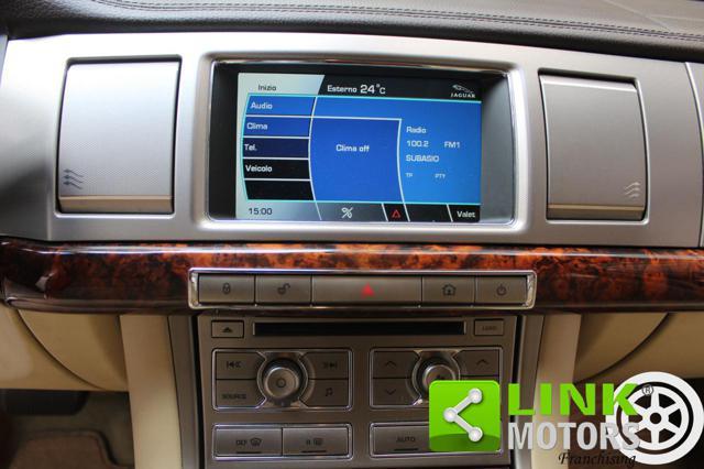 JAGUAR XF 2.7D V6 Premium Luxury