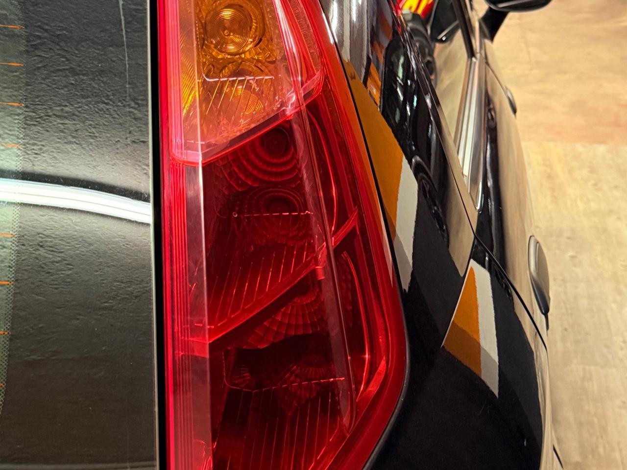 STUPENDA FIAT PUNTO CON SOLI 21.879 KM UNICO PROPRIETARIO