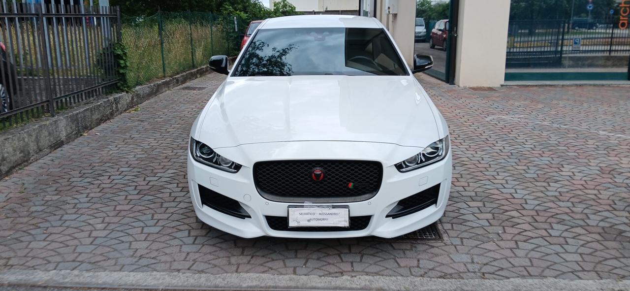 Jaguar XE 2.0 D 180 CV 4x4 AWD aut. R-Sport