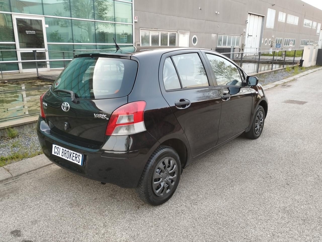 Toyota Yaris 1.0 5P OK NEOPATENTATI E 115 /2010