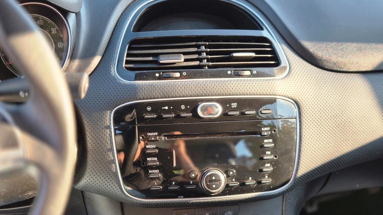 Fiat Punto Evo 1.3 Mjt 95 CV5pEURO5/catena appena cambiata /OK Neopatentati