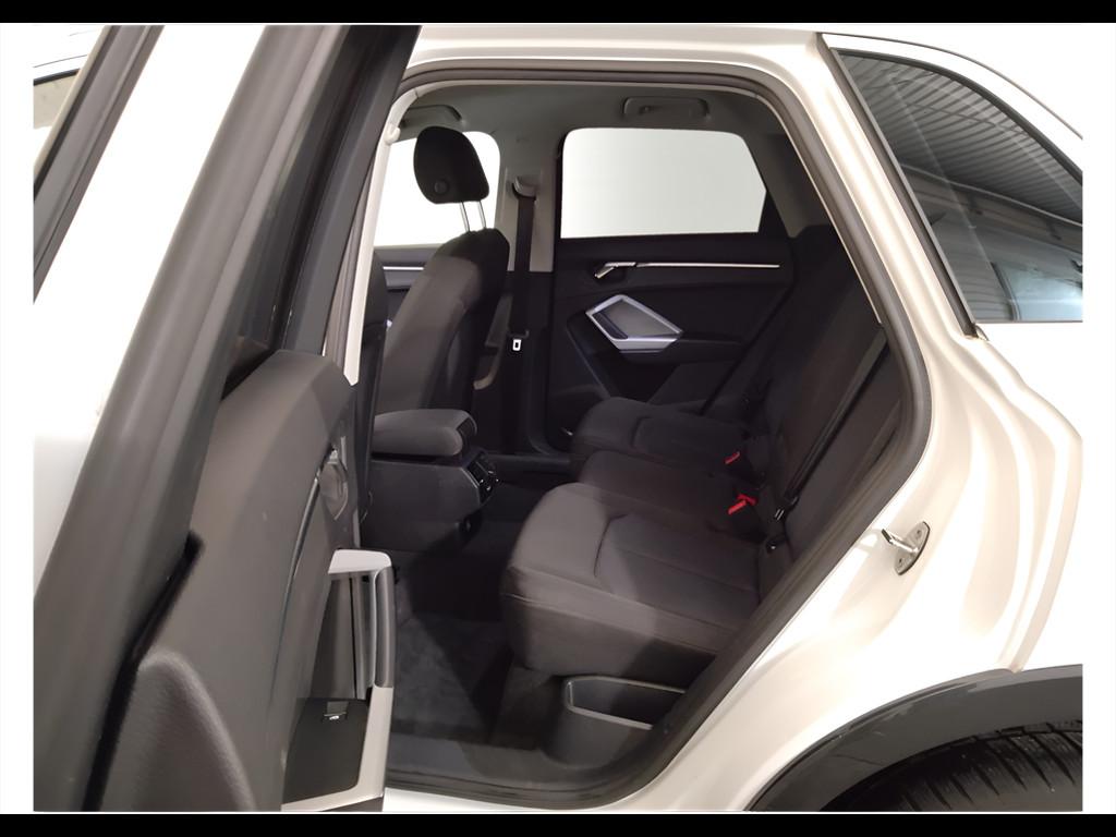 AUDI Q3 II 2018 - Q3 35 2.0 tdi Business Advanced