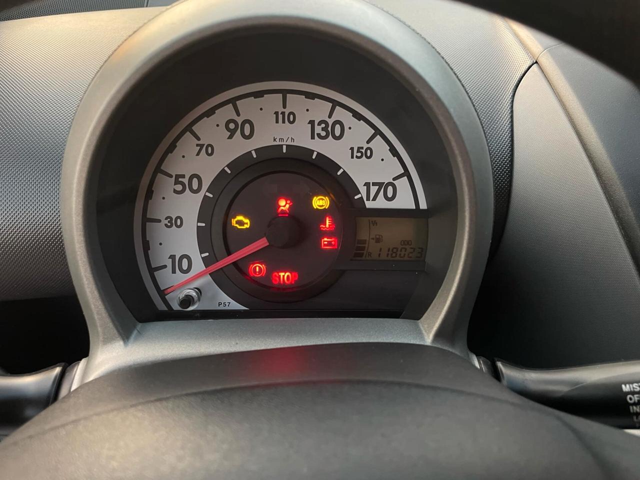 Toyota Aygo 1.0 12V VVT-i 3 porte Now Connect NEOPATENTATI E5