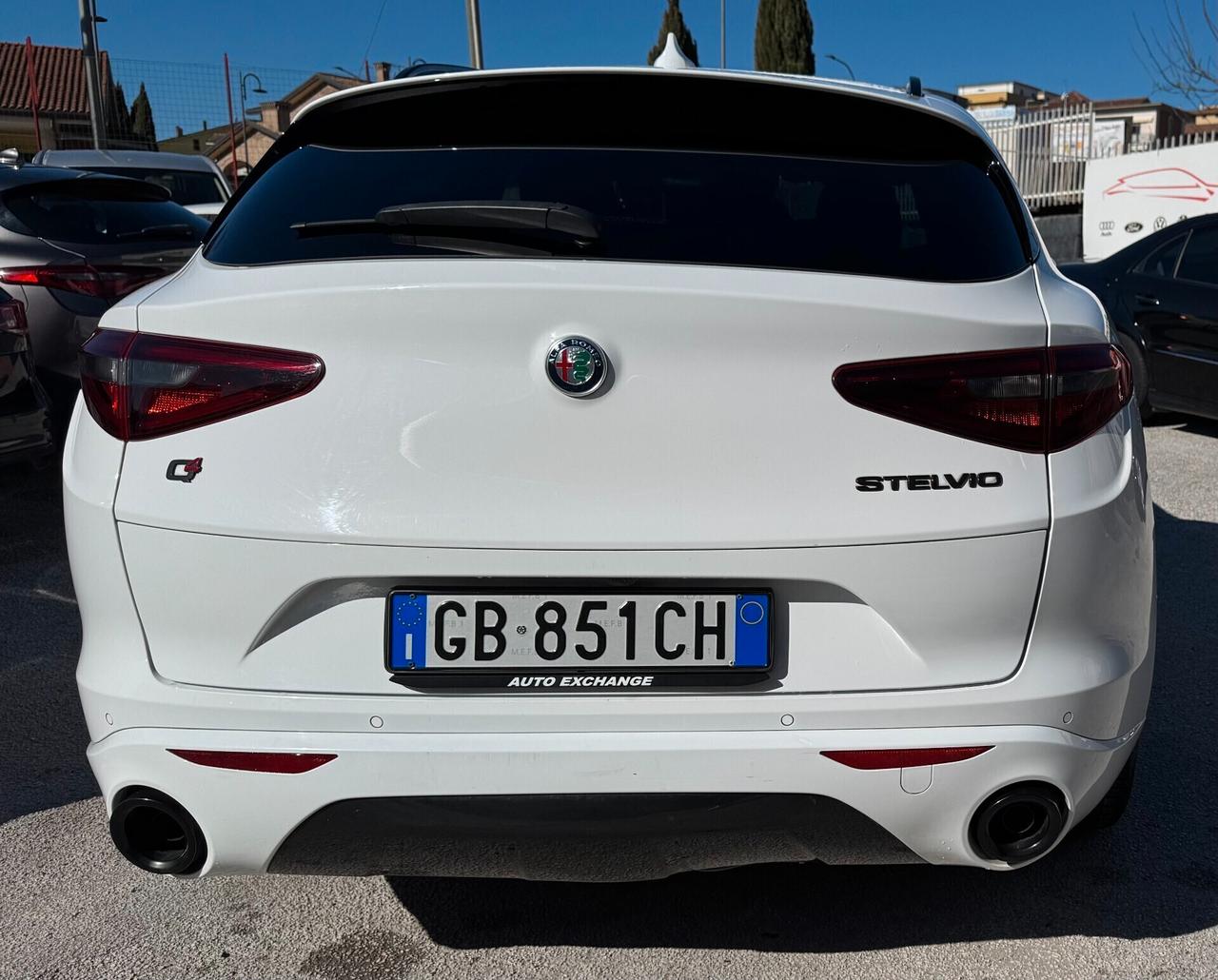 Alfa Romeo Stelvio 210 CV Q4 Veloce (gancio traino elettrico)