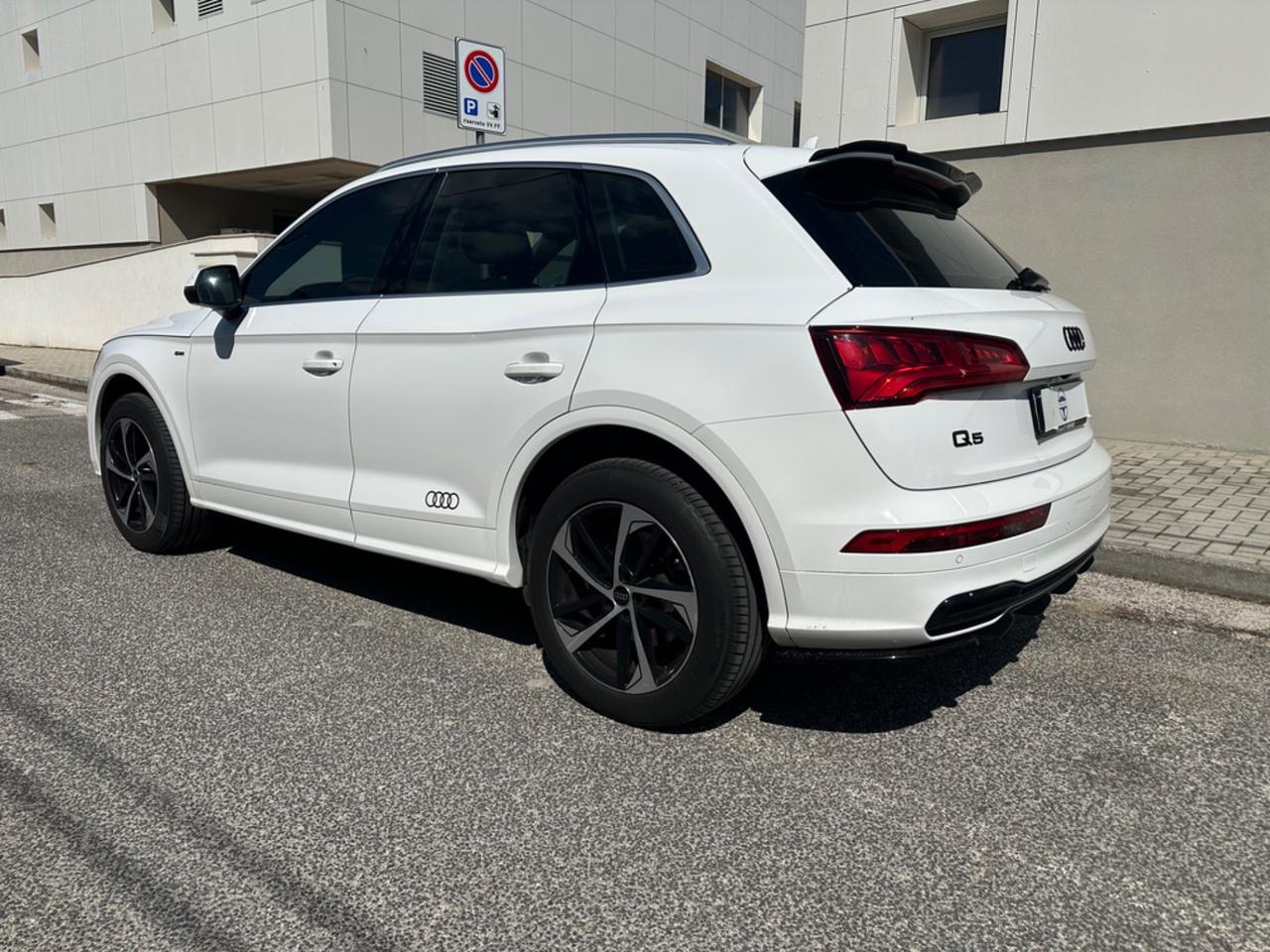 Audi Q5 2.0 TDI quattro S tronic line plus
