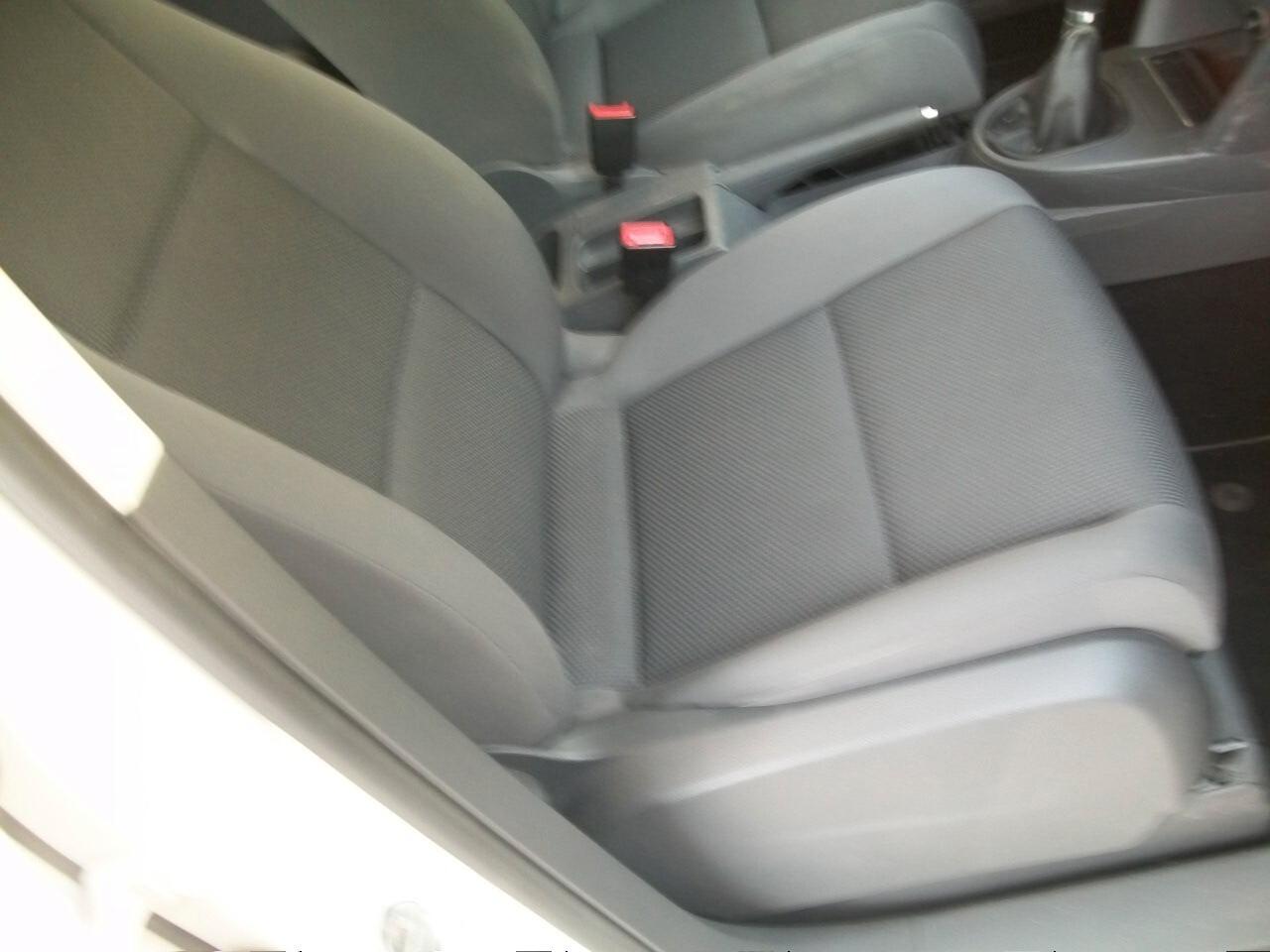 Volkswagen Touran 1.6 TDI Comfortline si nuovi patentati cc 1598 km 171240 garanzia un anno