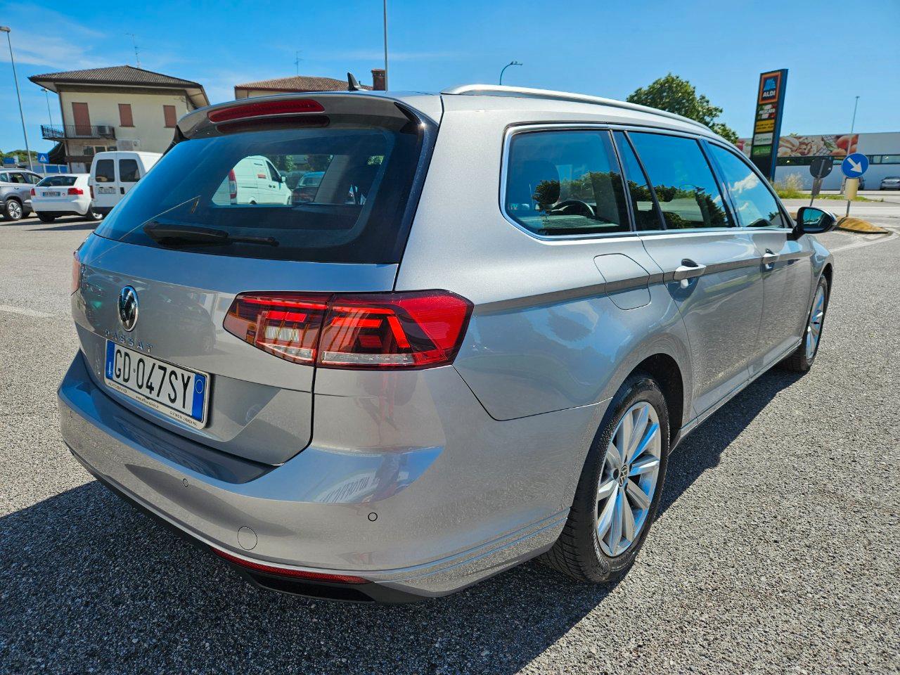 Volkswagen Passat Variant 2.0 tdi Business 150cv dsg