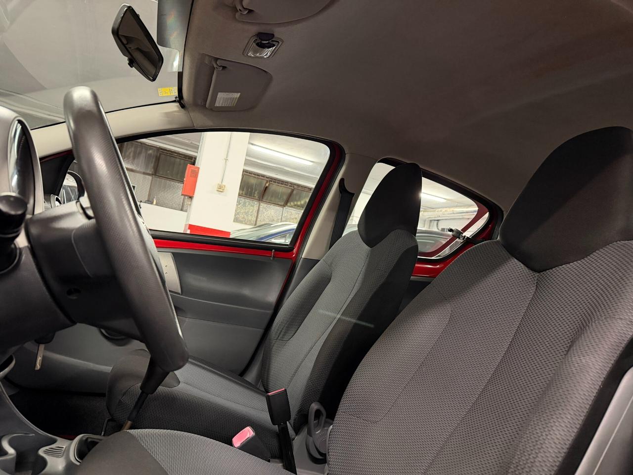 Toyota Aygo 1.0 12V VVT-i 5 porte Sol