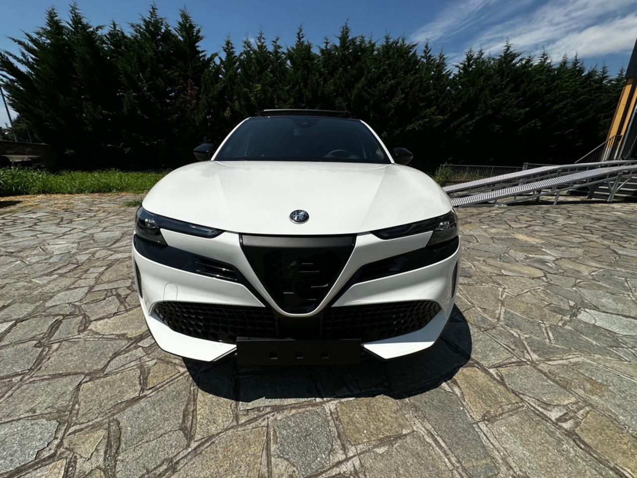 Alfa Romeo Junior 1.2 136 CV Hybrid eDCT6 SPECIALE