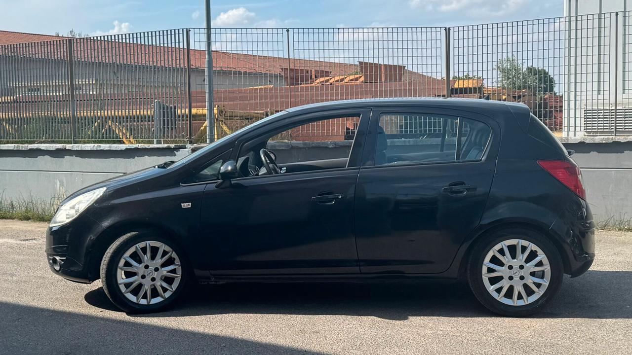 Opel Corsa 1.2 80CV 5 porte GPL-TECH Club