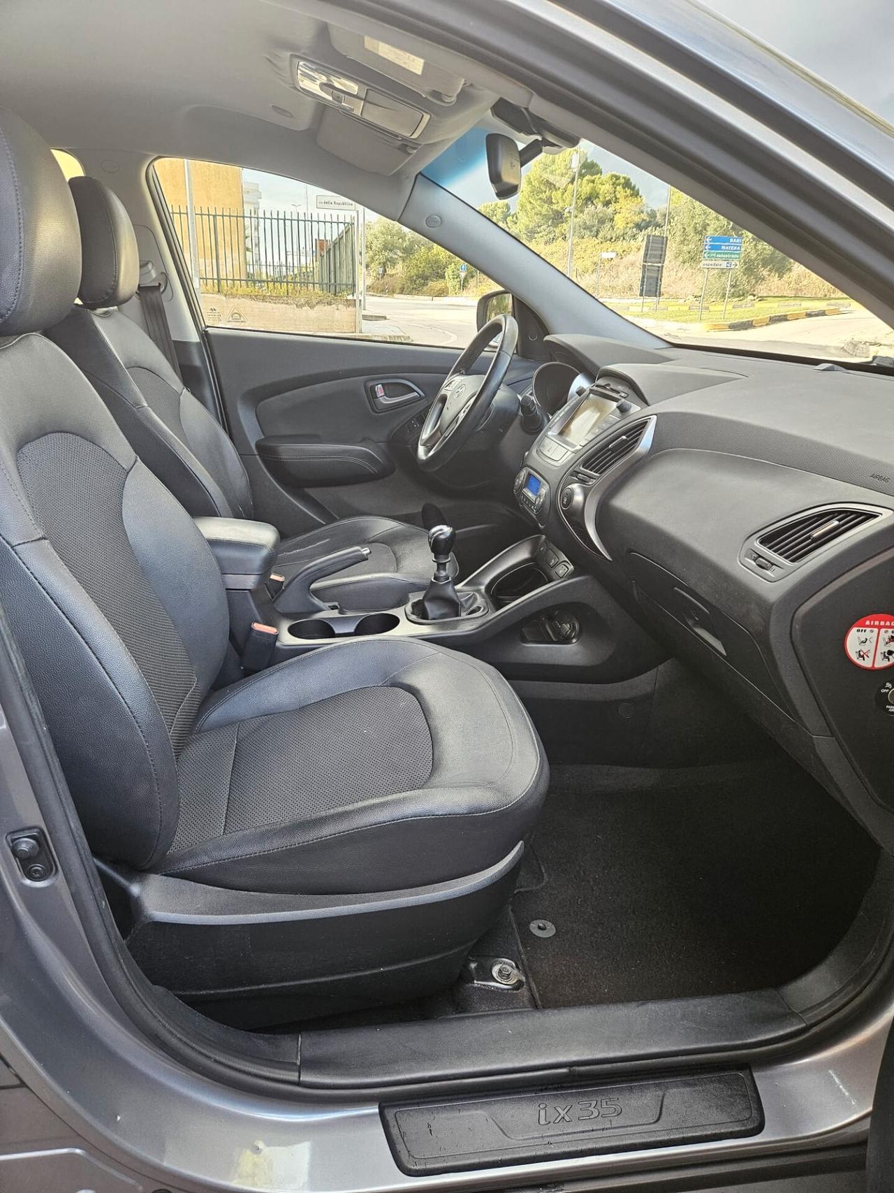 HYUNDAI ix35 1.7CRDi 85kw 115cv 2WD XPOSSIBLE