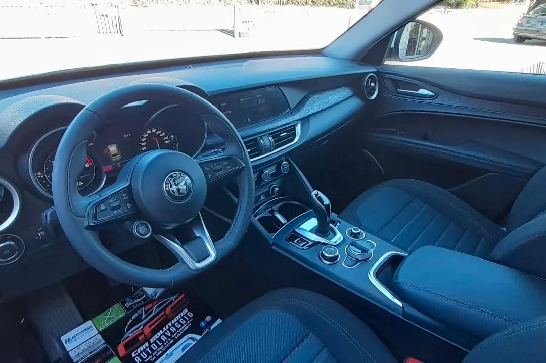 Alfa Romeo Stelvio 2.2 Turbodiesel 190 CV AT8 Q4 Business
