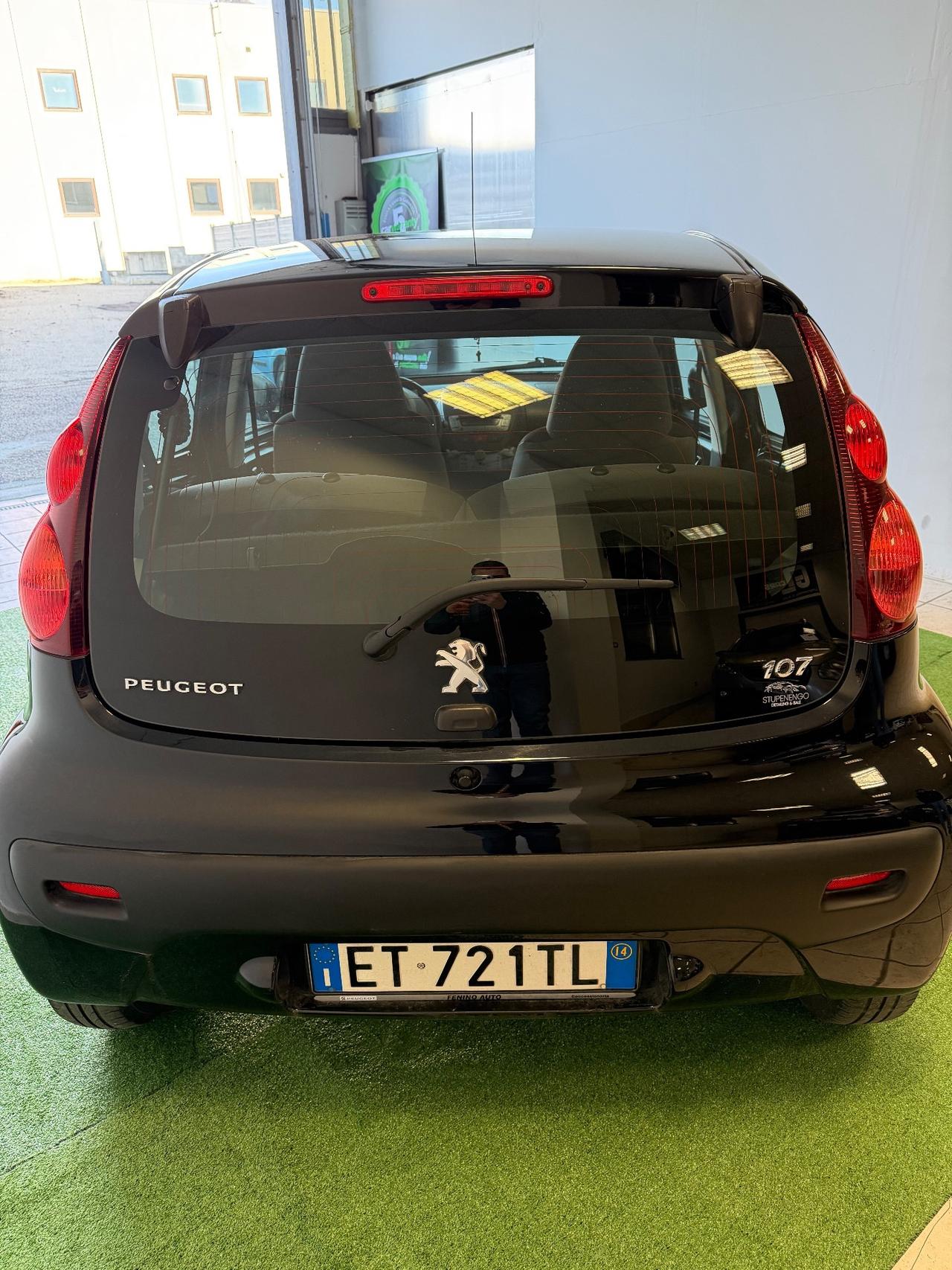 Peugeot 107 1.0 68CV 5p. Active