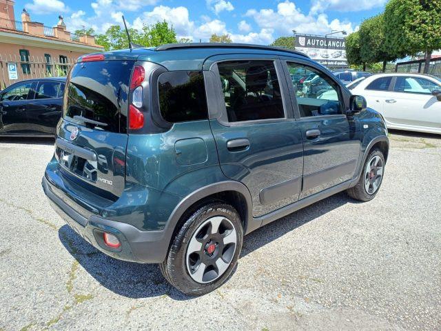 FIAT New Panda 1000 HYBRID CROSS 70CV CARPLAY PDC ITALIA