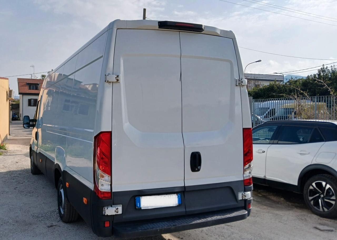 Iveco Dayli 2.3 MJT HI MATIC SILURO