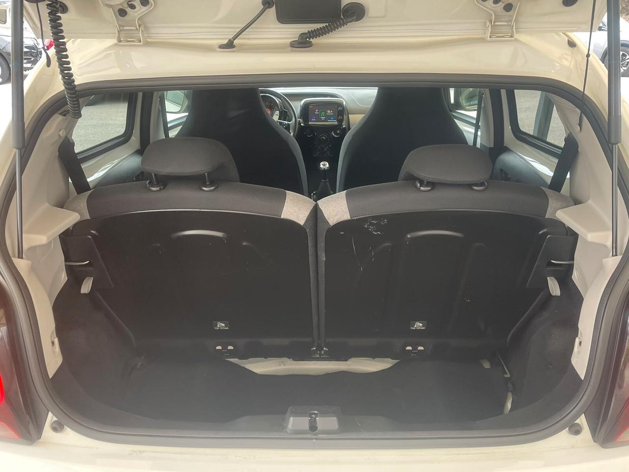 Citroen C1 PureTech 82 5 porte Shine