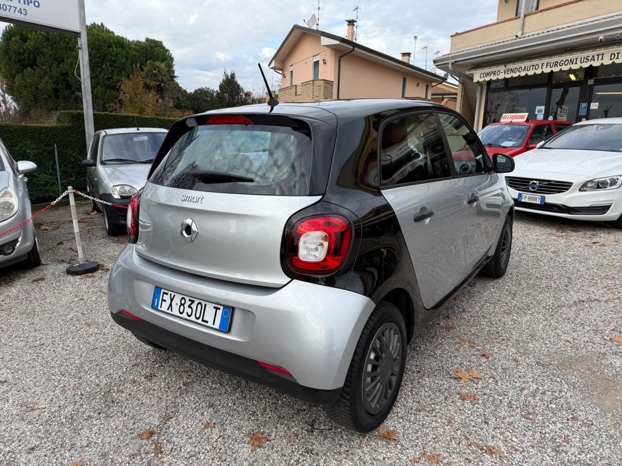 Smart ForFour 70 1.0 Ok Neopatentati