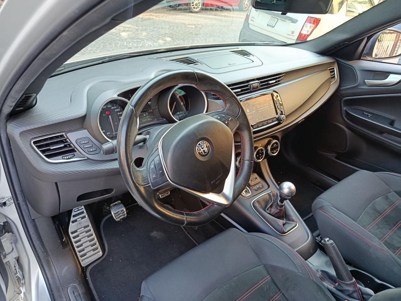 Alfa Romeo Giulietta 1.6 JTDM 16V Super #6109