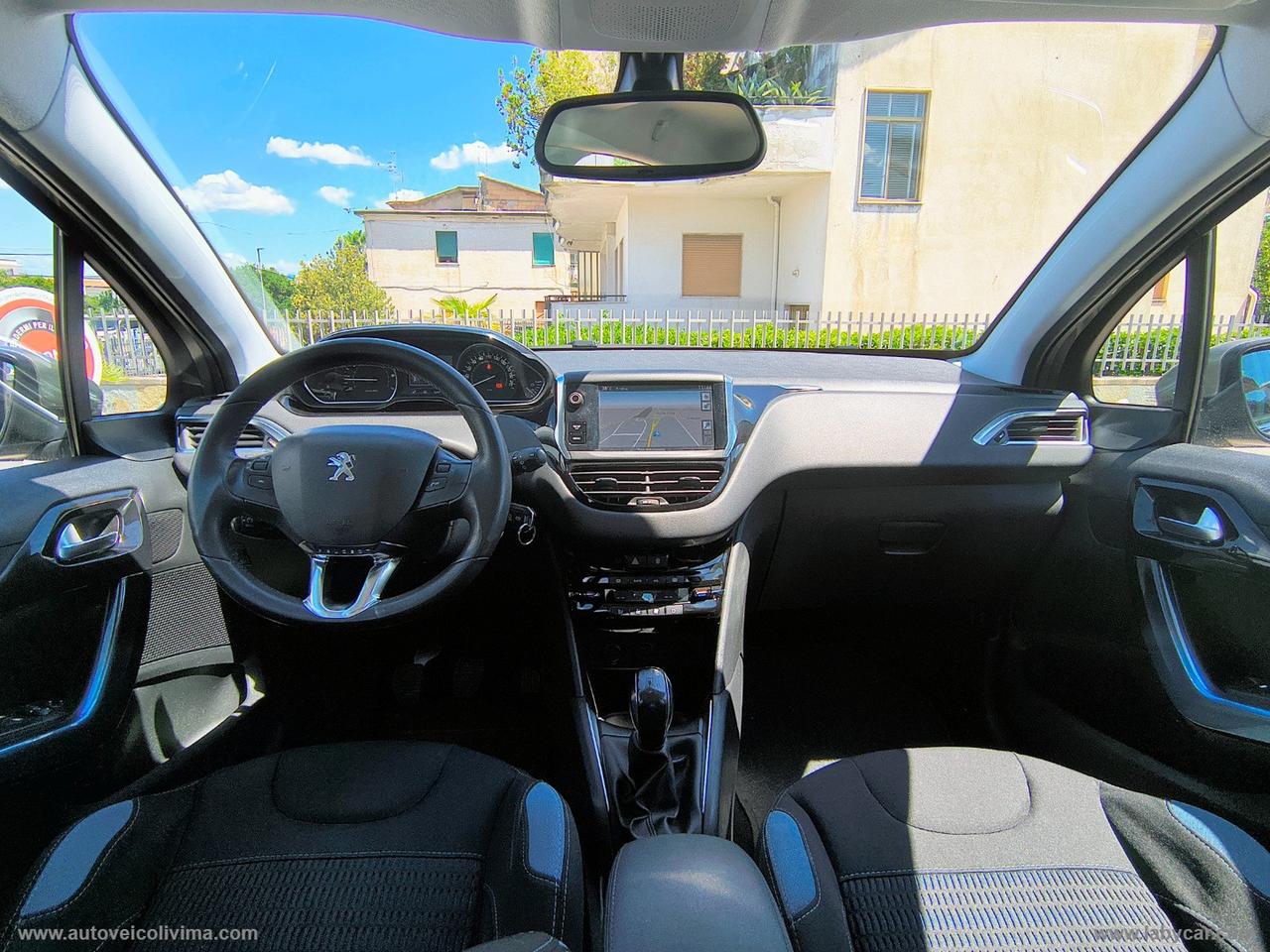 PEUGEOT 208 1.2 VTi 82 CV 5p. Allure