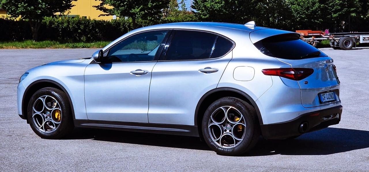 Alfa Romeo Stelvio 2.2 Turbodiesel 190 CV AT8 Q4 Executive