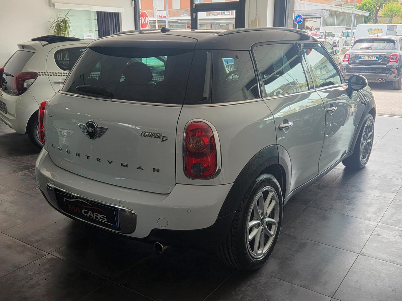 Mini Cooper Countryman 2.0 D Automatica