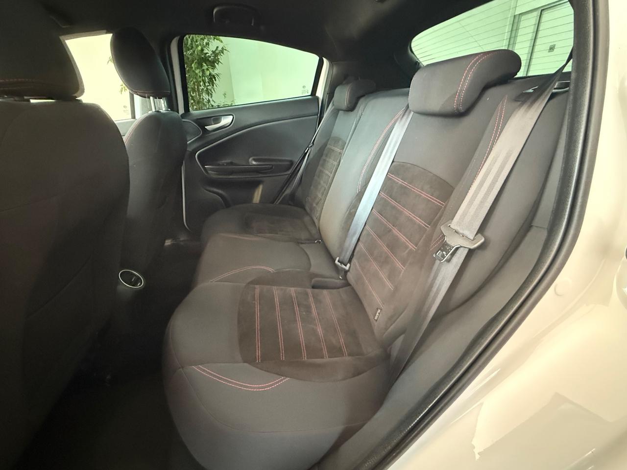 Alfa Romeo Giulietta 1.4 Turbo 120 CV Sport Carbon Edition