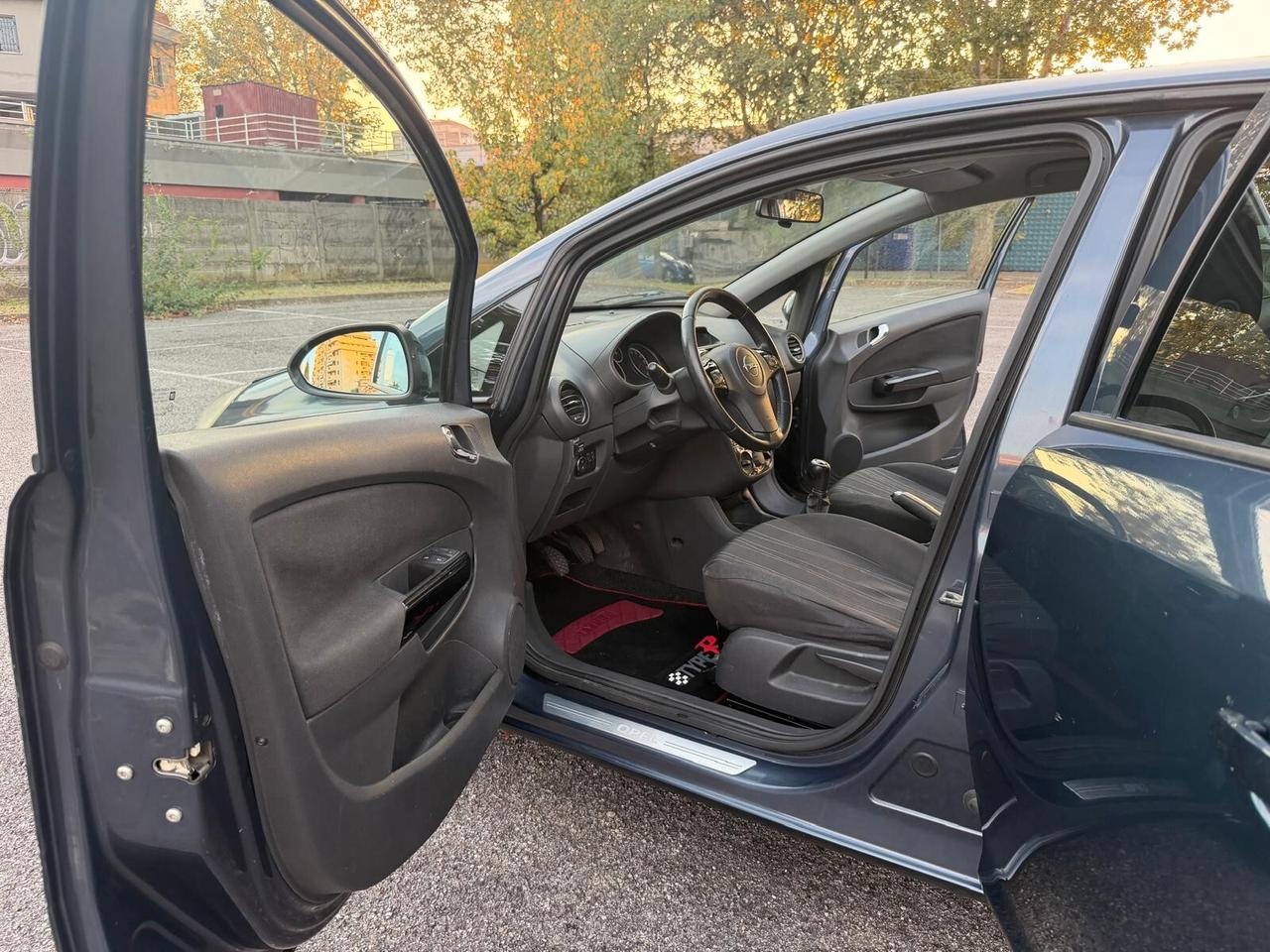 Opel Corsa 1.2 80CV 5 porte GPL-TECH Edition