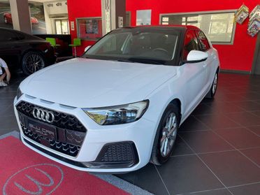 AUDI A1 SPTB IDENTITY CONTRAST 25TFSI 95cv