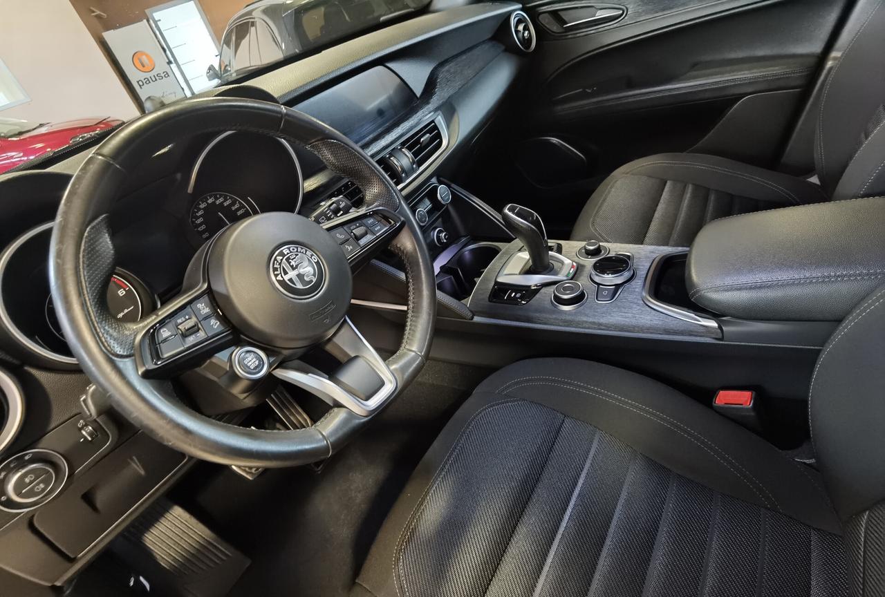 Alfa Romeo Stelvio 2.2 TD AT8 Q4 Super Business