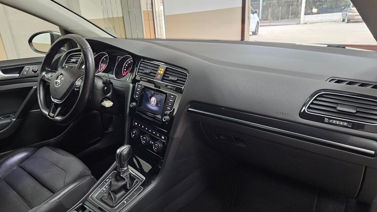 Volkswagen Golf 1.6 TDI DSG 5p. Highline BlueMotion Technology