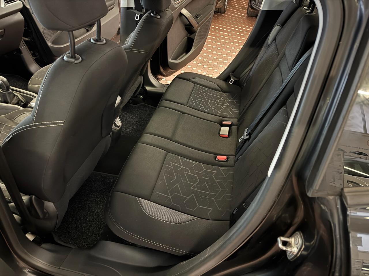 Peugeot 2008 PureTech 82 Active - IDEALE PER NEOPATENTATI