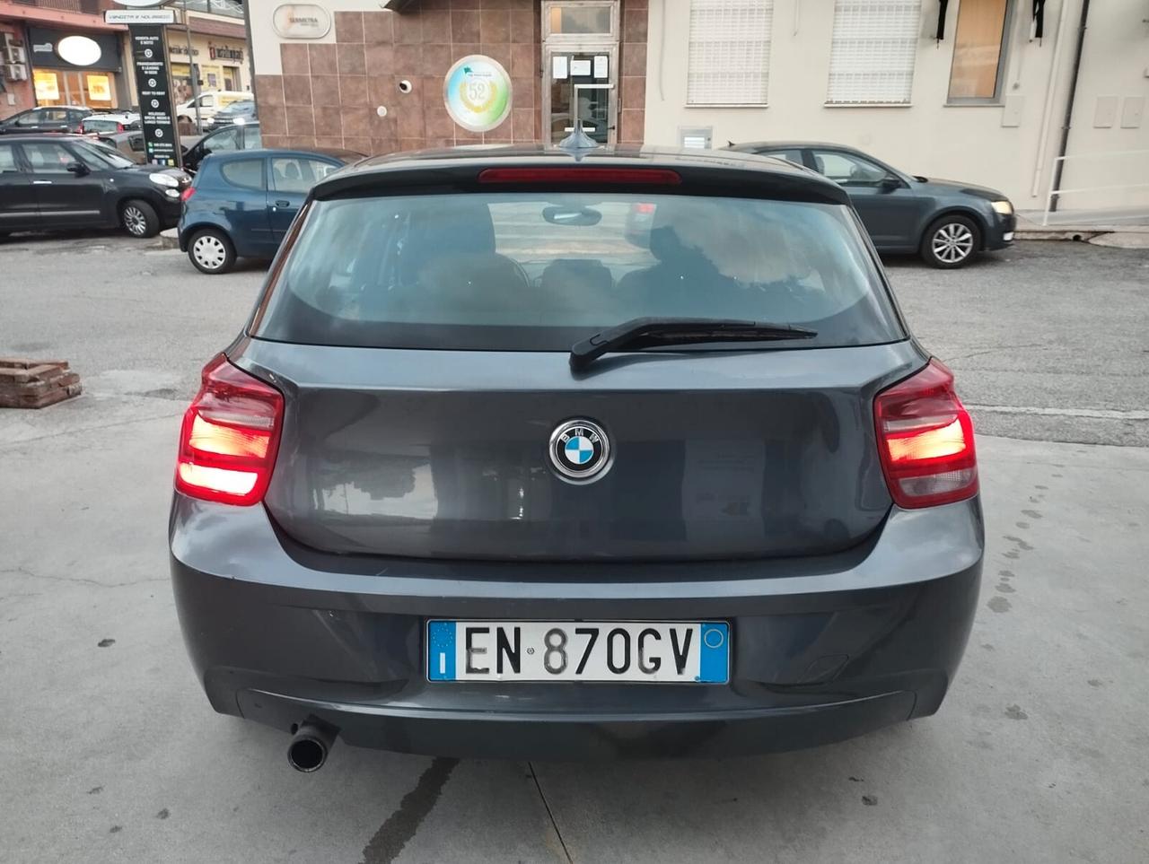 Bmw Serie 1 116d 5p. Unique