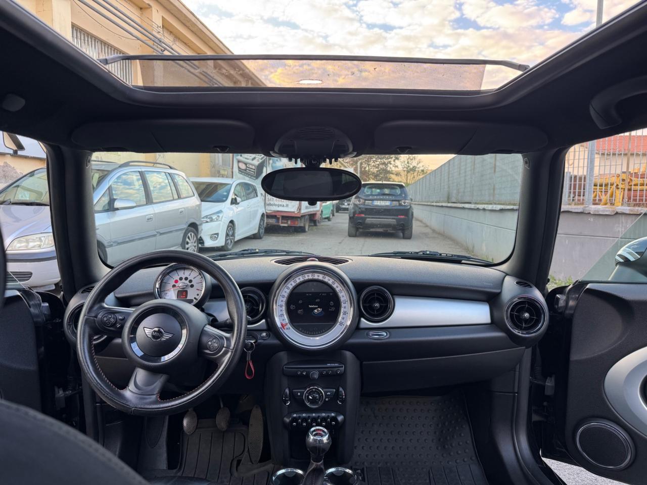 Mini 1.6 16V One (55kW)