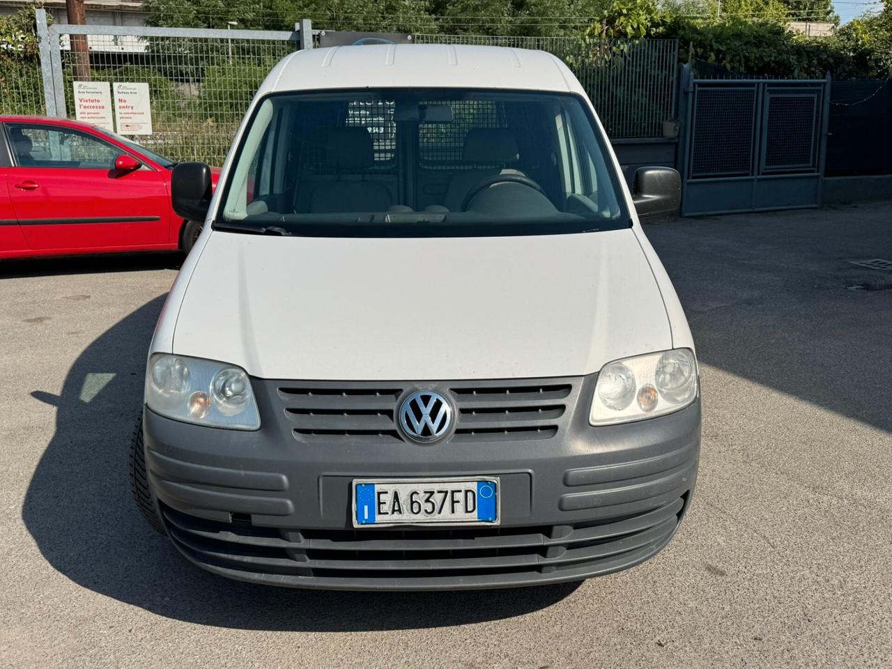 Volkswagen Caddy 2.0 Ecofuel 4p. Van