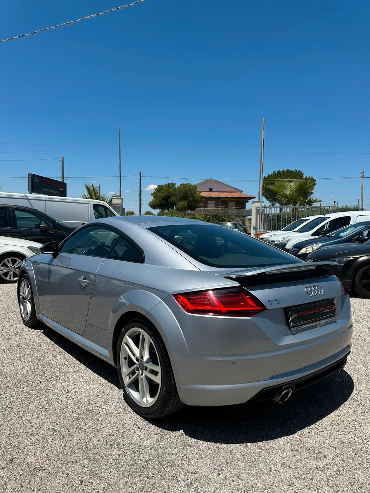 Audi TT Coupé 2.0 TDI ultra Design