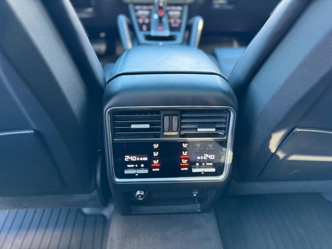 Porsche Cayenne 3.0 V6 E-Hybrid 462 CV