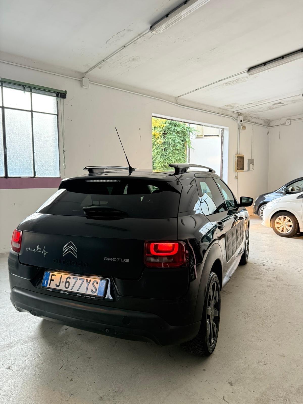 Citroen C4 Cactus PureTech 82 Shine