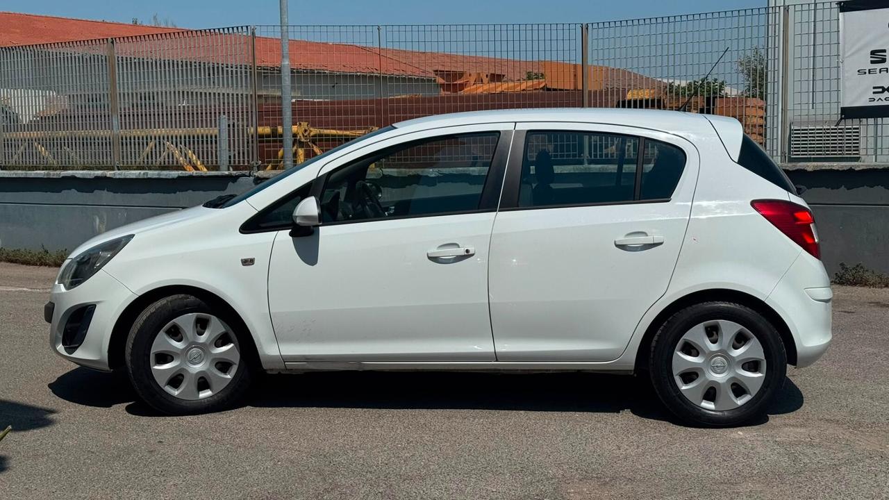 Opel Corsa 1.2 5 porte Sport