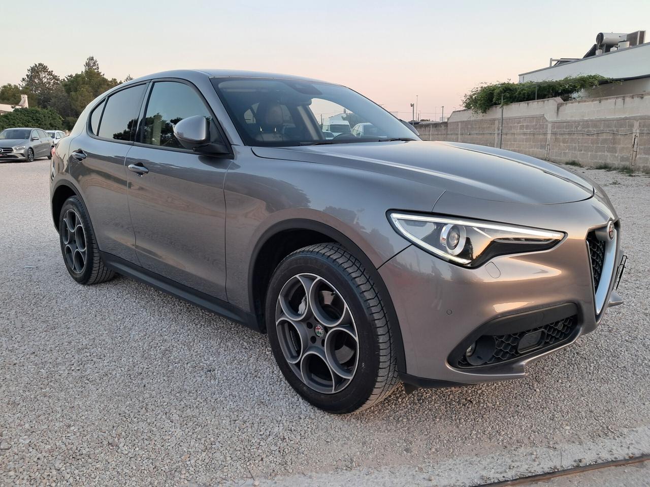 Alfa R. Stelvio 2.2 D 210cv Q4 Executive *PELLE-LED.NAVY*
