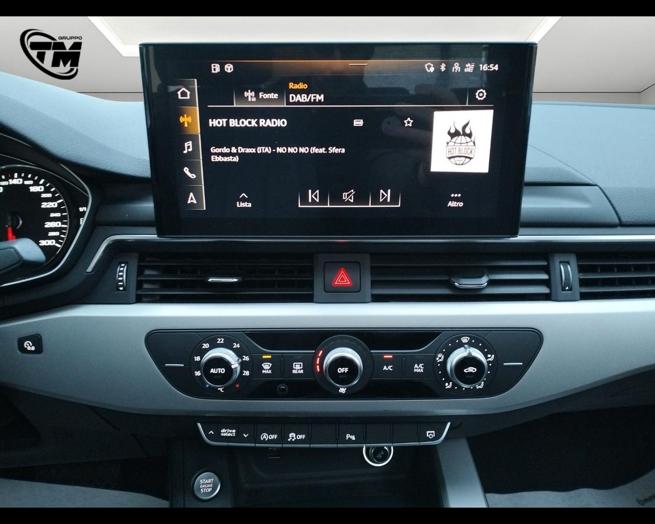 AUDI A4 5ª serie A4 30 TDI/136 CV S tronic