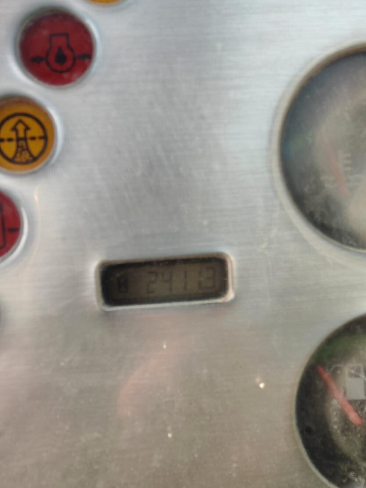 MIDI ESCAVATORE BOB CAT 442 con solo 2400 ore