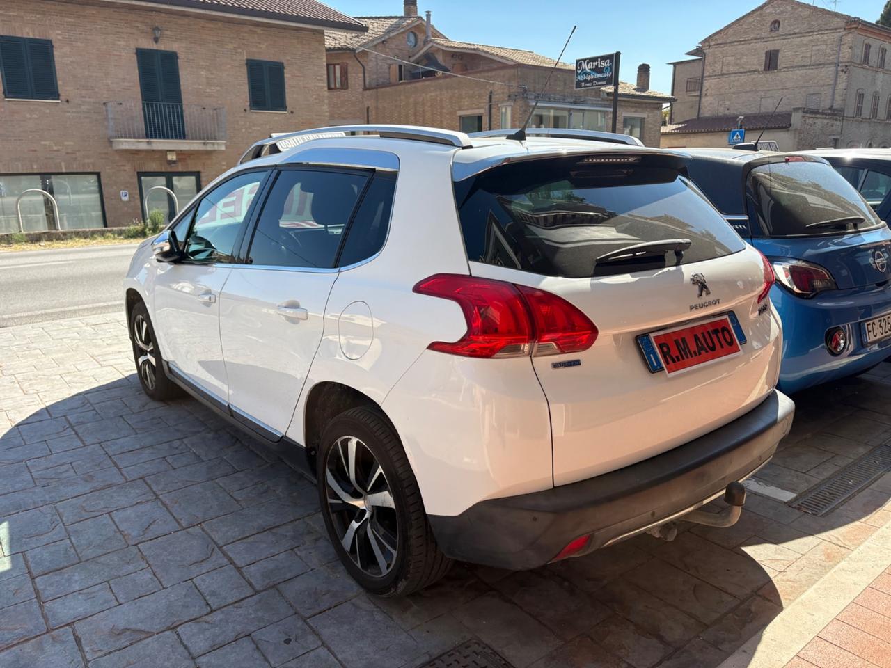 Peugeot 2008 1O SERIE BLUEHDI 100 BLACK MATT