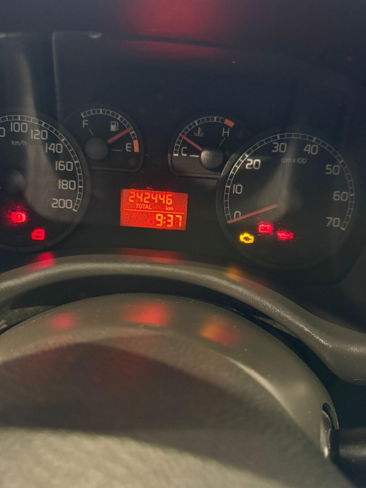 Fiat Punto 1.3 MJT-NEOPATENTATI-UNICO PROPRIETARIO