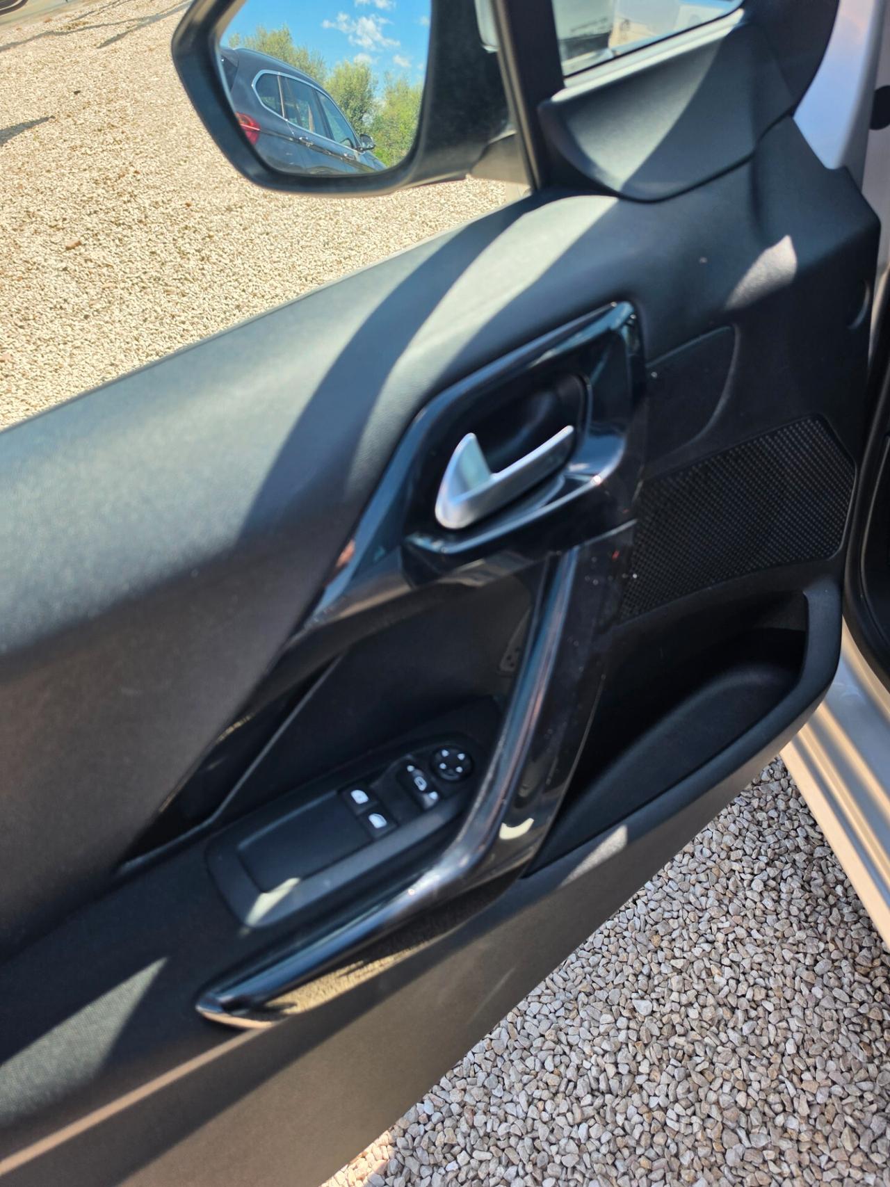 Peugeot 208 BlueHDi 75 5 porte Allure ok neopatentati